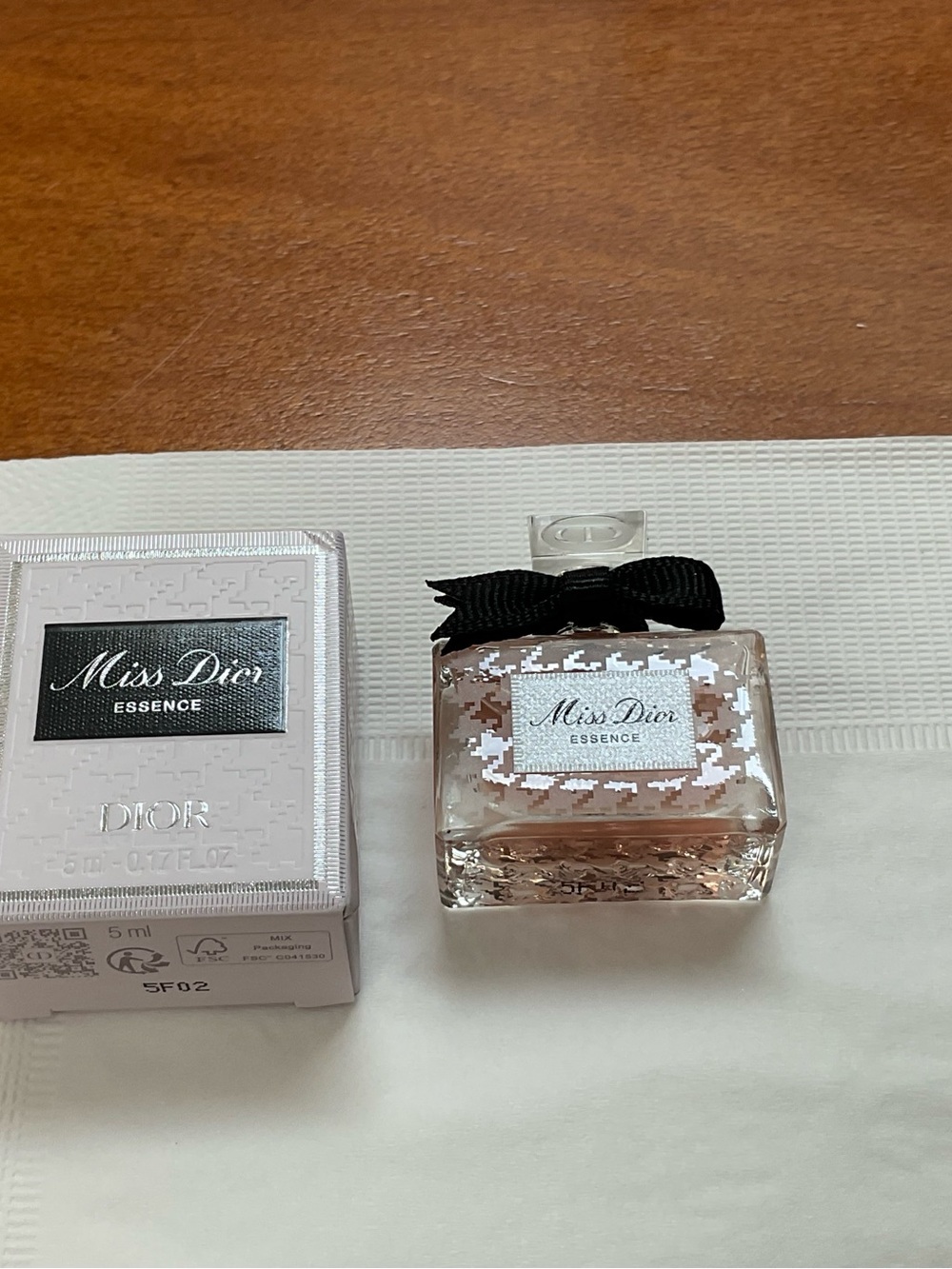DIOR Miss Dior AUTHENTIC NWT